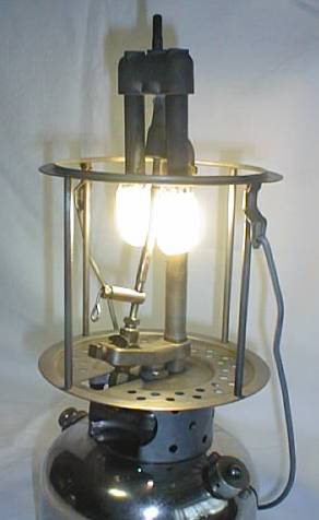 gasoline lantern - Coleman Model 220 Gasoline lantern - Coleman Model 220