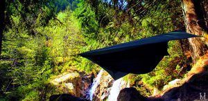 cuhamacul hennesy cascada lolaia